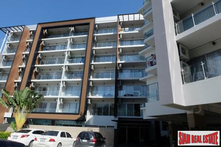 Chic Condo | Large Sea View Studio Condo for Sale in North Karon
