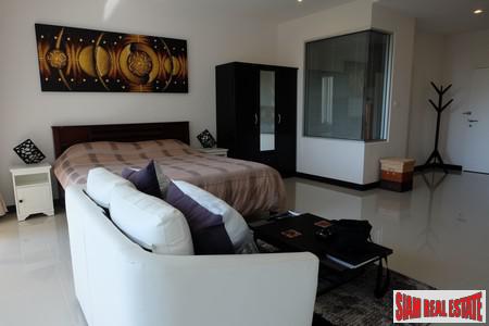 Chic Condo | Large Sea View Studio Condo for Sale in North Karon