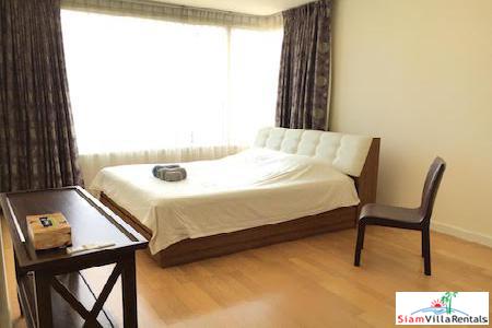 Beautiful Two Bedroom, Two Bath Condo on 24th Floor Facing Krungthep Bridge, Bangkok