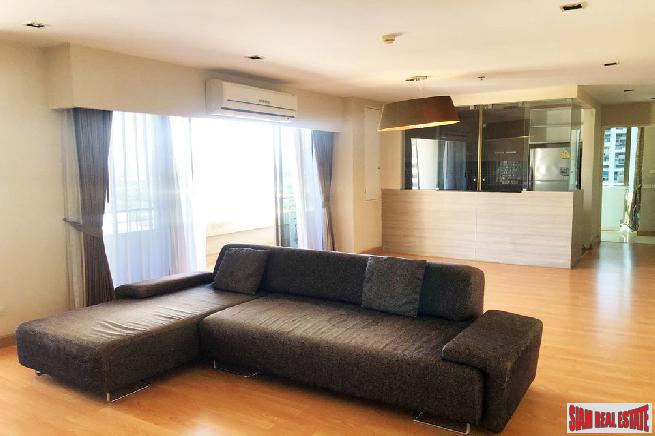 Large and Comfortable Three Bedroom in a Great Location of Khlong Toei, Bangkok
