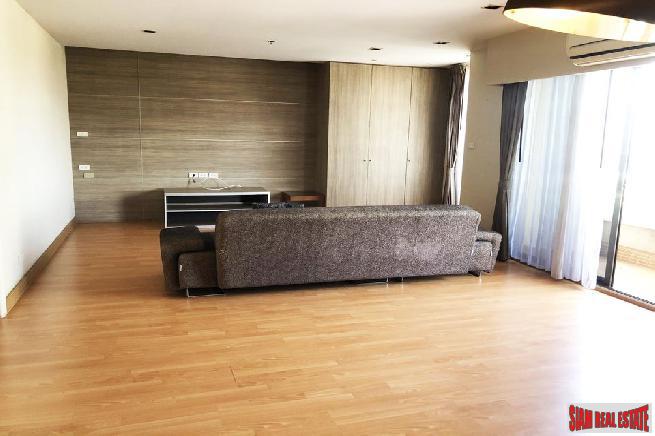 Large and Comfortable Three Bedroom in a Great Location of Khlong Toei, Bangkok