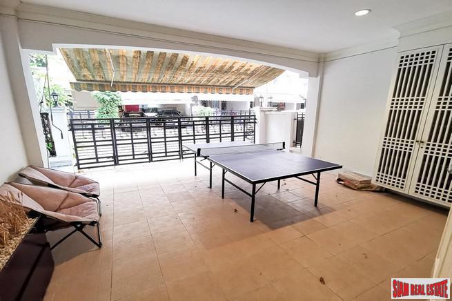 Baan Klang Krung Grande Vienna Rama 3 | Beautiful Three Bedroom, Three Level Townhouse for Sale in Bang Phongphang-7