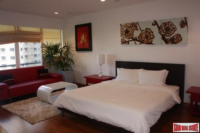 Moon Tower | Large 3 Bed Duplex with Terrace and Garden Views at Sukhumvit 59, Thong Lor-8