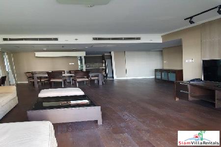 All Seasons Mansion | Spacious and Convenient Two Bedroom Condo for Rent in Lumphini