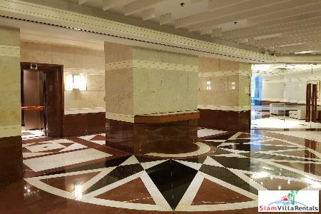 All Seasons Mansion | Spacious and Convenient Two Bedroom Condo for Rent in Lumphini
