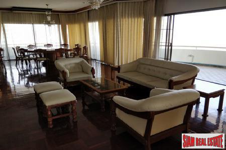 The Room Sukhumvit 21
