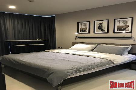 Rhythm Sukhumvit 36-38 | Furnished Contemporary Two Bedroom Condo for Rent