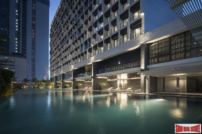 Completed Superior Condos in this New High-Rise within an Urban Oasis at BTS Ploenchit - One Bed Units - 20% Discount!-2