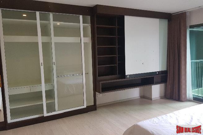 Noble Solo Condo | Sunny Two Bedroom Condo with Pool Views on Sukhumvit 55