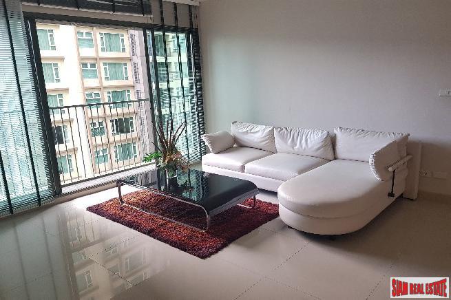 Noble Solo Condo | Sunny Two Bedroom Condo with Pool Views on Sukhumvit 55