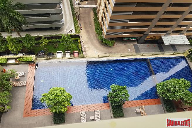 Noble Solo Condo | Sunny Two Bedroom Condo with Pool Views on Sukhumvit 55