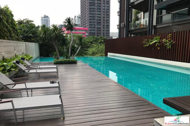 The Grand Villa | Stylish Extra Large Two Bedroom within Walking Distance to BTS Ekkamai-0