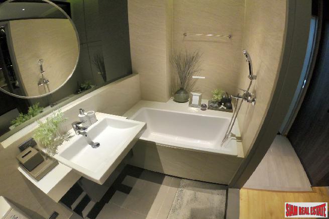 Luxury New Condo Nearing Completion by Japanese and Thai Developers Located between Thong Lor and Ekkamai - One Bed Units - Free Full Furniture or Cash Discount!-14