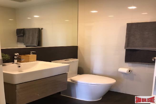 Newly Completed Furnished Condos by Leading Thai Developers next to BTS Onnut - 1 Bed Plus Units - 15% Discount! Free Furniture and Free Transfer!