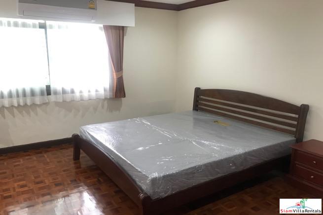 Rishi Court | Spacious 3 Bedroom, 3 Bath Apartment in Convenient Location Between Asoke & Nana BTS