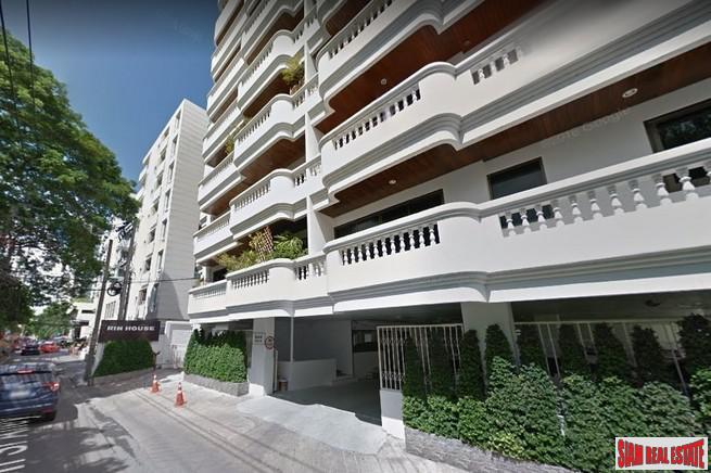 Rin House condo| Convenient One Bedroom Condo on Top Floor of Low Rise in Phrom Phong