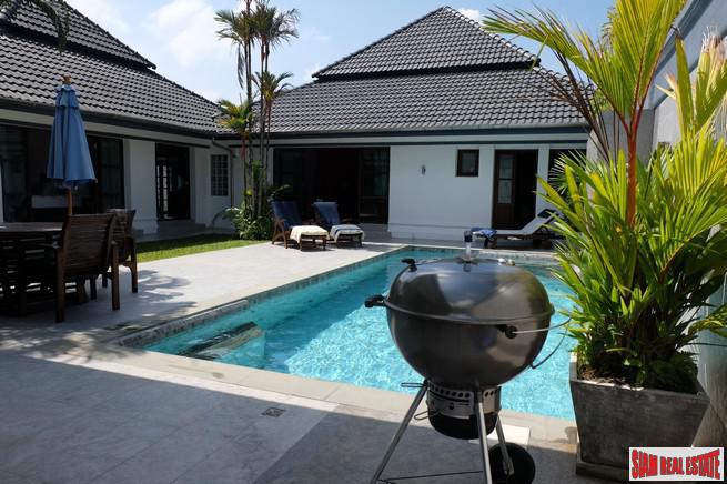 Loch Palm Cove | Large Courtyard Design Three Bedroom Pool Villa for Rent