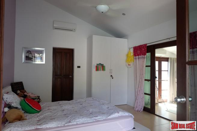 Loch Palm Cove | Large Courtyard Design Three Bedroom Pool Villa for Sale-6