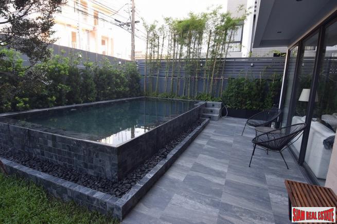 Elegant and Private Two Storey Home with Swimming Pool in Phra Khanong-9