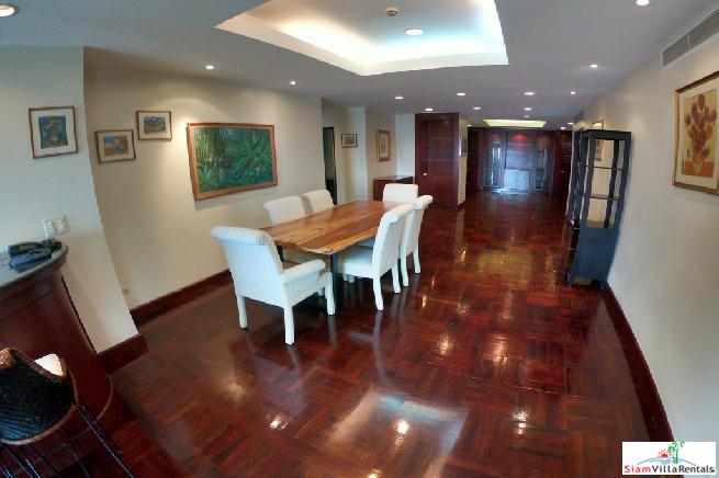 Baan Somthavil | Extra Large Three Bedroom for Rent with Views of Lumpini Park and Royal Bangkok Sport Club in Ratchadamri-22