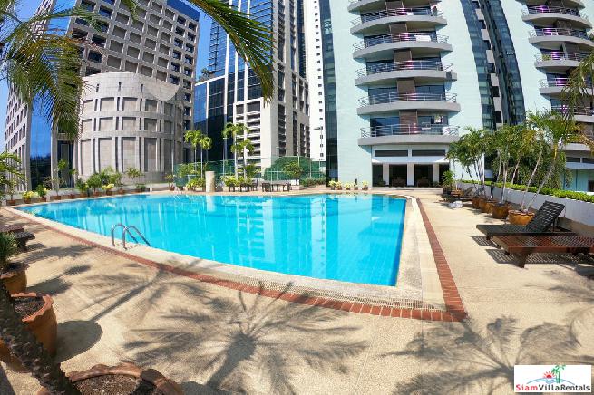 Baan Somthavil | Extra Large Three Bedroom for Rent with Views of Lumpini Park and Royal Bangkok Sport Club in Ratchadamri