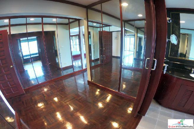 Baan Somthavil | Extra Large Three Bedroom for Rent with Views of Lumpini Park and Royal Bangkok Sport Club in Ratchadamri-6