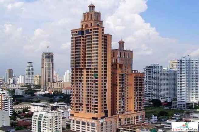 Aguston Sukhumvit 22 | Charming Deluxe Two Bedroom Condo with Extras and Pets Allowed in Phrom Phong-0