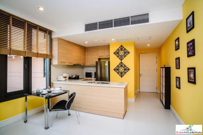 Aguston Sukhumvit 22 | Charming Deluxe Two Bedroom Condo with Extras and Pets Allowed in Phrom Phong