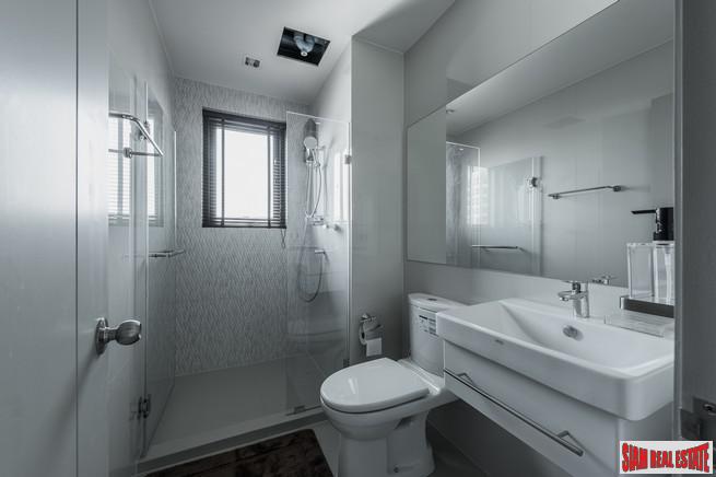 Life 48 | Bright and Cheerful Two Bedroom Phra Khanong Condo with Amazing City Views-11