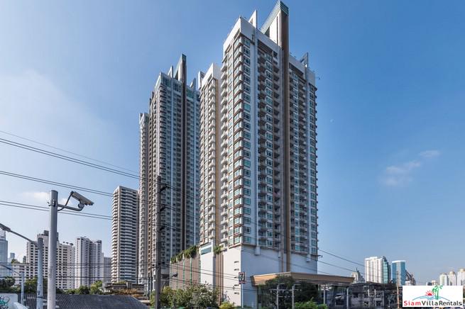 Circle Condominium | Show Quality Luxury Two Bedroom Condo in Phetchaburi with Unblocked City Views-24