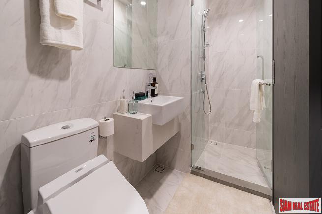 Just Completed Luxury High-Rise Condo with 360 Roof Pool at Victory Monument, Phaya Thai - Studio Units-6