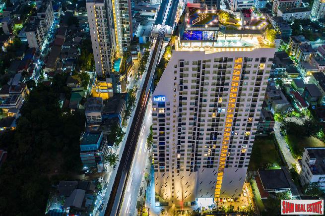 Newly Completed High-Rise Condo next to Chatuchak Park, BTS Saphan Khwai - Two Bed Units-0