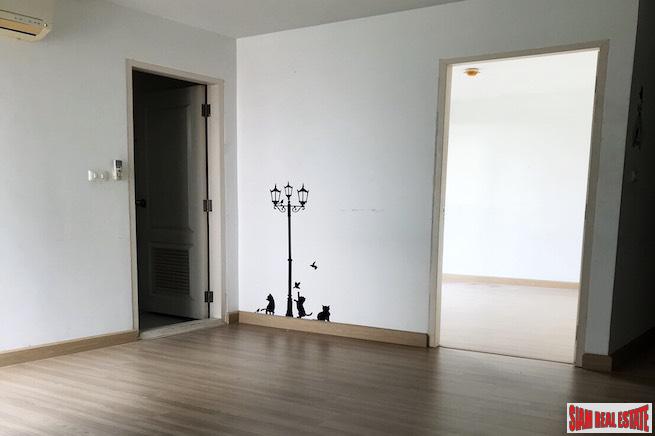 The Niche Sukhumvit 49 | Sunny One Bedroom for Sale in a Phrom Phong Low Rise Condo-2
