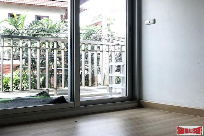 The Niche Sukhumvit 49 | Sunny One Bedroom for Sale in a Phrom Phong Low Rise Condo-4