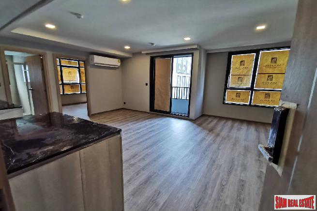 2 Bed Unit on 7th Floor at Newly Completed Quality Low-Rise Condo at Ratchada-4
