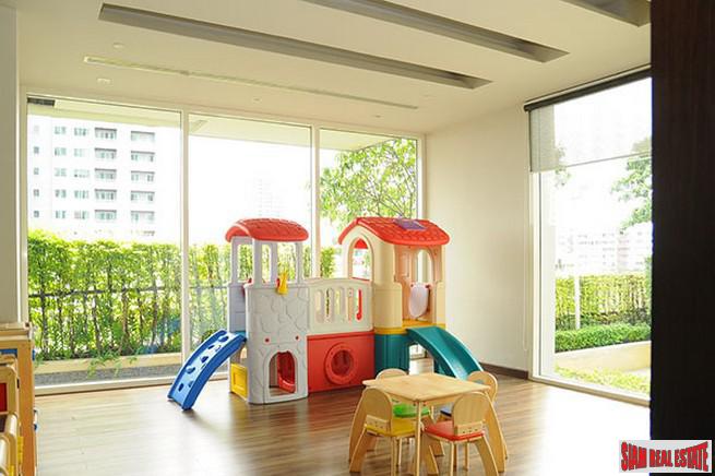 Ivy Thonglor | Cheerful Fully Furnished One Bedroom in an Excellent Thong Lo Location