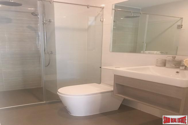 New High-Rise Smart Condo in Construction with Excellent Facilities on Connecting Road between Sukhumvit and Thepharak - 0 Metres to MRT - 1 Bed Plus Units-17