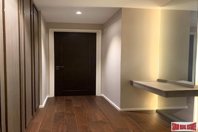 The Diplomat 39 | Elegant Two Bedroom for Sale Near Many Phrom Phong Amenities-2