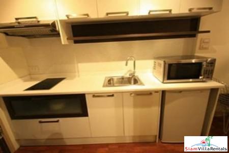Raintree Villa | Studio Condo for Sale in Tropical Surroundings at Sukhumvit 53, Thong Lor-1