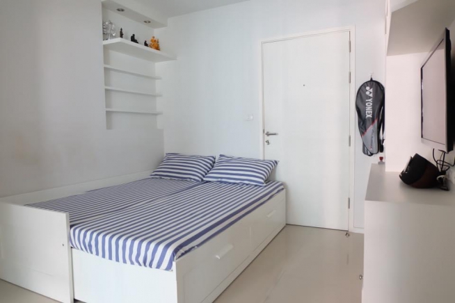 Aspire Rama 9 | Brightly Furnished One Bed Condo on 20th Floor with Closed Kitchen in Excellent Location of Rama 9-4