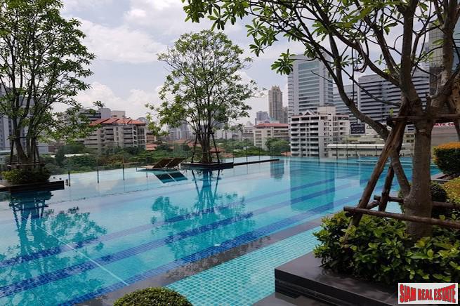 Q Asoke | Cozy Rare Studio Unit for Sale with Pool & City Views in Petchaburi-1
