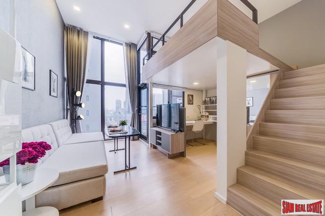 Chewathai Residence Asoke | Brightly Decorated City View Condo with Loft-style Bedroom near MRT Rama 9-7