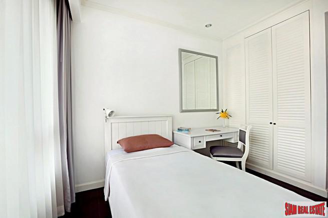 Condo One X Sukhumvit 26 | Bright and Spacious One Bedroom Close to BTS Phrom Phong-15
