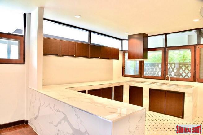 Three Bedroom Stand Alone House for Rent Five Minutes from BTS Thong Lo - Pet Friendly & Large Garden!