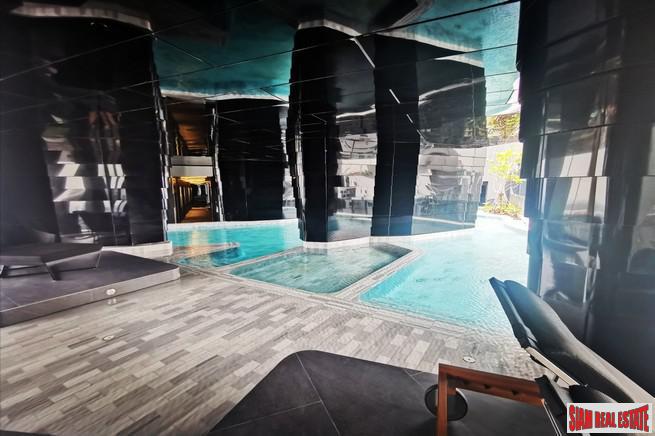 Nearing Completion is this Luxury High-Rise Condo Close to Thong Lor BTS by Leading Thai Developers - 1 Bed Units - 7% Discount!-16