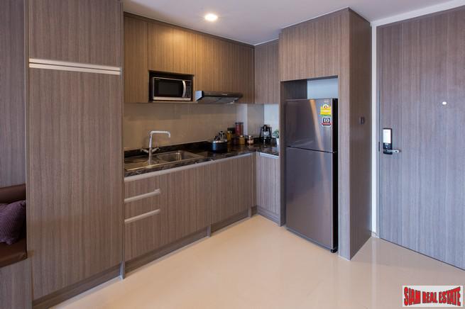 Low-Rise Quality Condo at Soi Thong Lor with Roof Facilities, close to Phetchaburi Road - 1 Bed Units-4