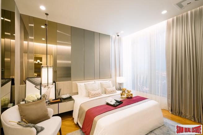 New Ultra Luxury High-Rise on Sukhumvit Road close to BTS Ekkamai - 2 Bed Units