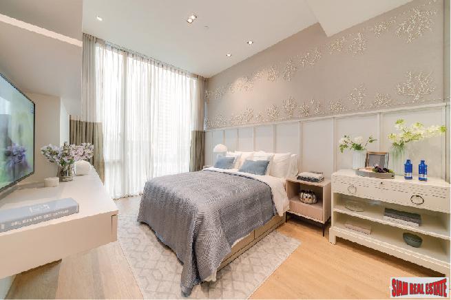 Newly Completed Ultra Luxury High-Rise Condo at Chidlom in the Pathumwan Area -Discount and Rental Guarantee 5% for 2 Years! 2 Bed Units