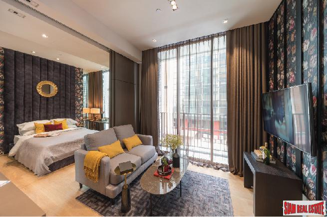 Newly Completed Ultra Luxury High-Rise Condo at Chidlom in the Pathumwan Area -Discount and Rental Guarantee 5% for 2 Years! 2 Bed Units