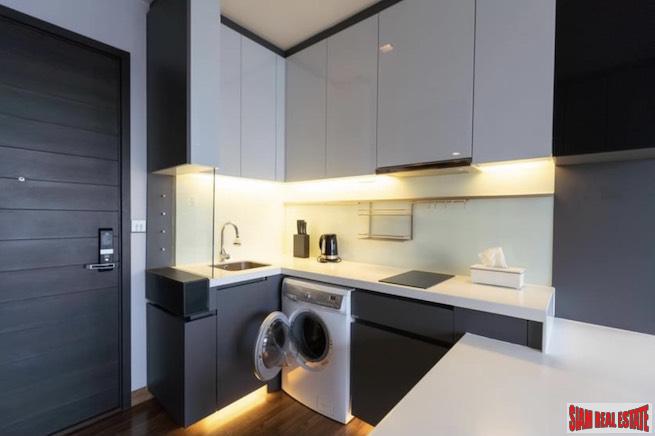 Ivy Ampio | Contemporary One Bedroom Ratchadaphisek Condo for Sale with Unblocked City Views-5